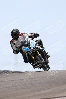 media/May-26-2025-Lets Ride (Mon) [[3bf1de1d65]]/C Group/1140am (Grapevine)/